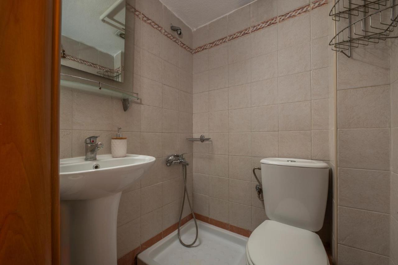 Kosmos Service Apartment Beautiful Studio 1 With Additional Cost Parking 塞萨洛尼基 外观 照片